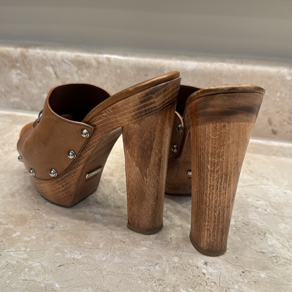 Gucci Leather Studded Accents Slides - Picture 4 of 4